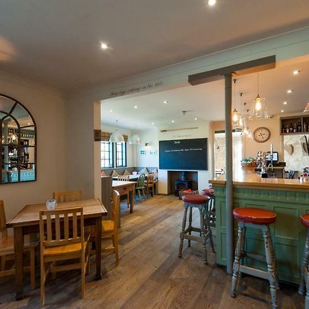 The Shepherd At Langham Boxted  Bagian luar foto